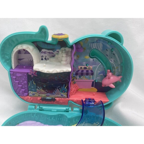 Polly pocket 2021 Otter Aquarium compact Fuzzy Pink Belly - Picture 3 of 16